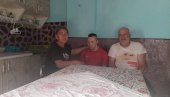 КУЋА ТРОШНА, А ДЕЦА БОЛЕСНА: Деветочланој породици Стојанов из Томашевца потребна помоћ