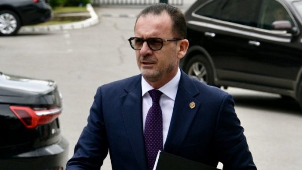 КАО ГРОМ ИЗ ВЕДРА НЕБА! Протерани сестрић Предрага Мијатовића преузима клуб из Суперлиге Србије