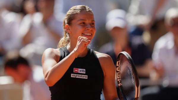 СЕНЗАЦИЈА НА РОЛАН ГАРОСУ! 114. тенисерка света у полуфиналу Гренд Слема у Паризу