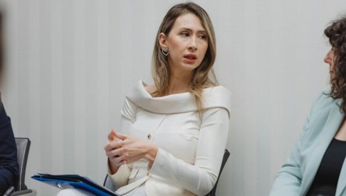 ПОСЛЕ СЕКС АФЕРЕ - САВЕТНИЦА: Мирјана Пајковић враћена у Министарство за људска права Црне Горе на основу квалификација