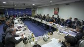 SARAJEVO BI TUTORA, A BANJALUKA PROTIV: Na sednici Saveta za implementaciju mira u BiH odlučivaće se o nasledniku Šmita