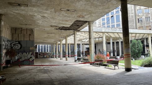 OBNOVU BEZISTANA KOČI JEDAN POTPIS: Pešačka spona od Terazija do Trga Nikole Pašića vapi za obnovom (FOTO)