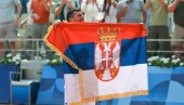 ДОК ПОЛА МИЛИОНА ЉУДИ ЧЕКА У РЕДУ: Огласио се Новак Ђоковић збок највеће православне светиње усред Београда