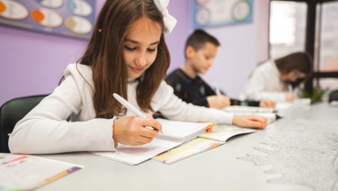 O TROŠKU LOKALNE SAMOUPRAVE: U ovom mestu u Srbiji đaci dobijaju posebnu nagradu