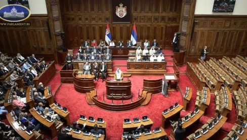 SKUPŠTINA SRBIJE ZAVRŠILA RAD: Nastavak vanredne sednice o poverenju Vladi sutra u 10 časova