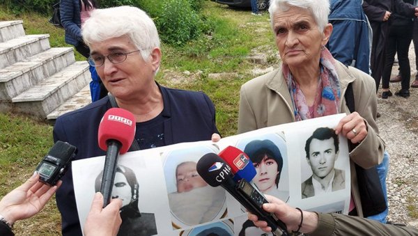 ОСАМНАЕСТОМЕСЕЧНОМ МИЛУНУ  МУСЛИМАНИ СМРСКАЛИ ЛОБАЊУ: У Ледићима код Трнова обележене 34 године од свирепог убиства 22 српска цивила