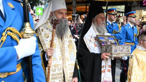 SVETINJI SE POKLONILO 916.825 LJUDI: Časni pojas Presvete Bogorodice ispraćen je iz Hrama Svetog Save na put ka Svetoj Gori