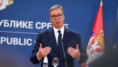 Председник Вучић се обраћа из Тивта