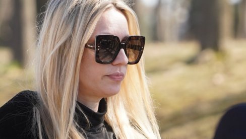 BILO MI JE TEŠKO DA SE SKINEM SA TABLETA: Rada Manojlović mesecima vodila tešku bitku