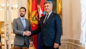 HRVATI JAKI KAD SU ZAJEDNO: Boravak u Tivtu premijer Andrej Plenković iskoristio da obiđe svoje sunarodnike