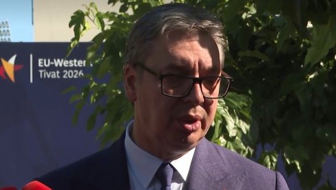 Vučić iz Tivta: Mi smo apsolutno za postepene integracije sa EU
