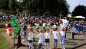 МАЛА СРЦА ЗА ВЕЛИКУ ПЛАНЕТУ: Програм у Лозници поводом Међународног дана заштите животне средине (ФОТО)