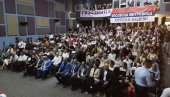 ГРАЧАНИЦА ГРМИ, СРПСКИ БЕДЕМ НЕЋЕ ПАСТИ: Величанствен митинг Српске листе пред сутрашње изборе