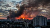 НЕБО СЕ СПУСТИЛО НА УКРАЈИНУ, РУСКИ ГНЕВ ПРОЖДИРЕ ПРЕПЛАШЕНЕ УКРАЈИНЦЕ: Сирене завијају широм земље, освета за децу и рафинерије стиже