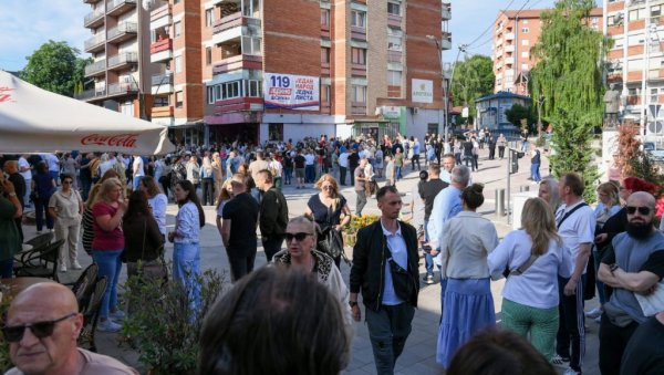 ОБЈАВЉЕНА ИЗЛАЗНОСТ ДО 11 ЧАСОВА: Највећа убедљиво у српским срединама, у Звечану чак 21,59 %