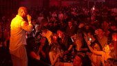 VOLI TE TATA: Boban Rajović ponovo među publikom, a sinu i najbližem saradniku čestitao rođendan uz ovacije celog kluba (FOTO)
