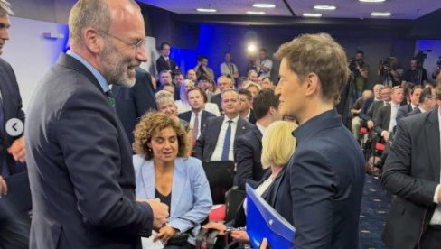 ВЕЛИКА ЗАХВАЛНОСТ EPP НА ПОЗИВУ Брнабић: Ми из СНС настављамо да радимо на европском путу Србије (ФОТО)