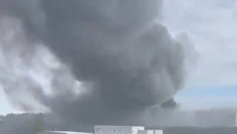 ZATVORITE PROZORE I VRATA Ogroman požar paralisao grad, 100 vatrogasaca na terenu (VIDEO)