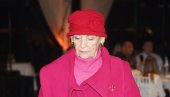 НЕЋУ ДА МЕ САХРАНЕ КАО СКИТНИЦУ Потресна исповест Лепе Лукић: Штедим, бојим се...