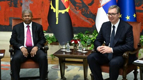 SVEČANI DOČEK ISPRED PALATE SRBIJA: Vučić ugostio predsednika Angole (VIDEO)