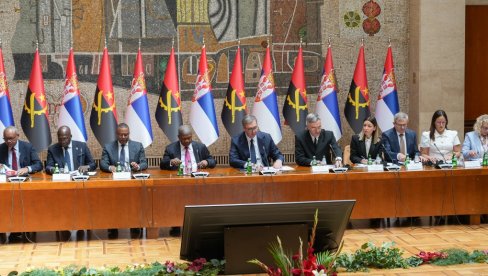 SRBIJA I ANGOLA U NOVIM PODUHVATIMA NAKON POLA VEKA USPEŠNE SARADNJE: Predsednik Vučić pozvao privrednike iz te zemlje da dođu u Srbiju