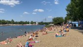 ПЕСМОМ ОТВОРИЛИ ЛЕТО НА АДИ: Ђаци ОШ  Јефимија из Обреновца у акцији Другачији