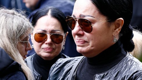 GODINAMA TAJILA ISTINU O POREKLU: Zlata Petrović priznala - Krila sam od sina da smo Romi, to mu je predstavljalo veliki problem