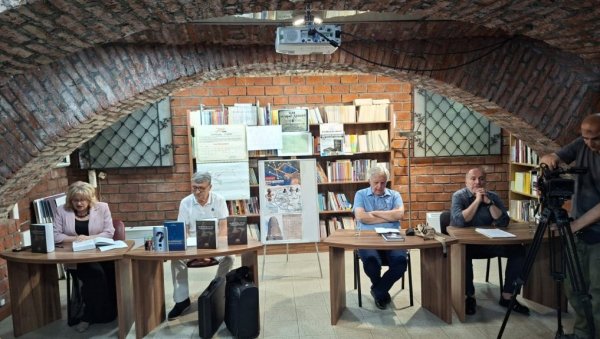 „ОД ВИНЧЕ ДО РЕСАВЕ СТАЗАМА ПРЕДАКА“: У Јагодини представљена књига Радета Милосављевића