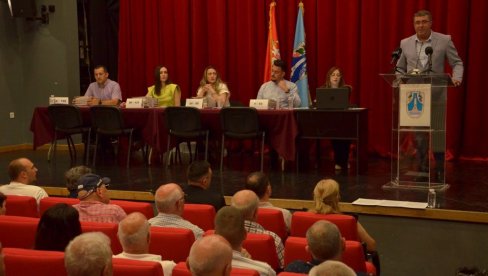 TOPLIJI DOMOVI UZ UŠTEDU ENERGIJE: Vlasotinčani dobili ugovore o energetskoj sanaciji kuća i stanova