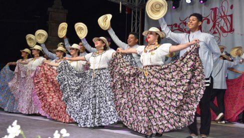 I KOLUMBIJA NA „VRŠAČKOM VENCU“: Festival se održava od 5. do 9. jula na Gradskom trgu