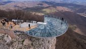 VIDIKOVAC NA KABLARU BIĆE NAJLEPŠA ATRAKCIJA Vučić: Biće koristi za ljude u okolini