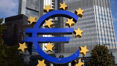 ЕВРОПА ДОНЕЛА ИСТОРИЈСКУ ОДЛУКУ: Брише се папирни новац