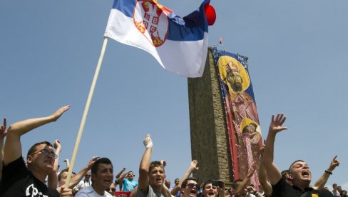 АЛБАНЦИ ПРИСВАЈАЈУ И БИТКУ НА КОСОВУ! Веровали или не - Општина Обилић и Куртијев градоначелник Тачи планирају Комеморацију на Газиместану