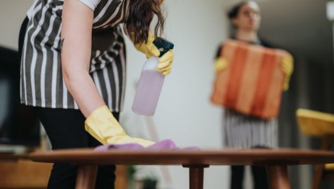 RAD U HRVATSKOJ BOLNICI: Čistačica iznela svoja iskustva - Neljudski i ponižavajuće!