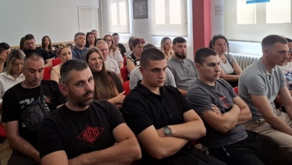 ТРИ ПУТА ВИШЕ ЗАХТЕВА ЗА ДОДЕЛУ СУБВЕНЦИЈА: У Јабланичком округу велико интересовање за самозапошљавање
