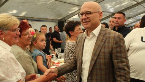 VUČEVIĆ IZ BANATA PORUČIO BLOKADERIMA: Dobićete odgovor kakav zaslužujute na izborima