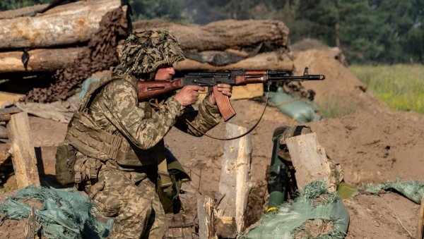 НИШТА ОД ДЕМОБИЛИЗАЦИЈЕ: Кијев реформу војске назвао “експериментом”