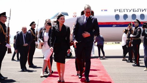 СРБИЈА УСКОРО ПОСТАЈЕ БАЛКАНСКА ШВАЈЦАРСКА: Аналитичари: Вучић маестално води Србију!
