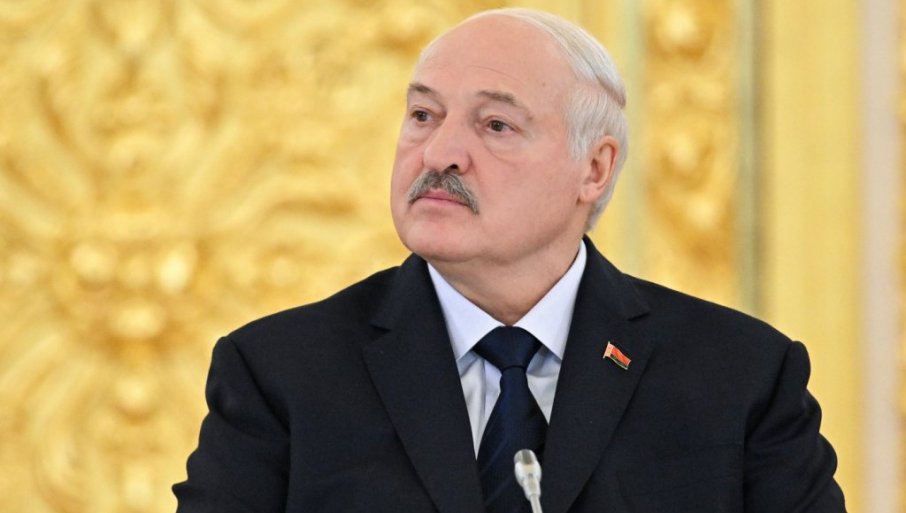 СМИРИ СЕ И НЕ ПРОВОЦИРАЈ МЕ: Лукашенко брутално запретио Зеленском