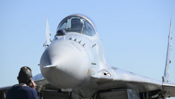 УКРАЈИНСКИ МИГ-29 СЕ СРУШИО НА ЗАПАДУ УКРАЈИНЕ: Снажна експлозија узнемирила грађане