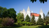 ПРЕСТОНИЦА МЛАДИХ У финалу Врање, Лесковац, Крушевац, Зрењанин и - Бечеј на трону!
