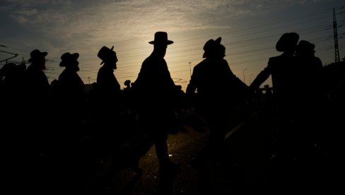 TRAMP NAS JE PRODAO, IRAN ĆE NAS SRAVNITI SA ZEMLJOM Izraelci u panici nakog sporazuma Irana i SAD - Možda su u pravu?