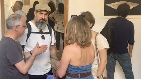 VUNA SA ZLATIBORA U PARISKOJ KOŠNICI: Zapažena izložba troje srpskih umetnika u francuskoj prestonici