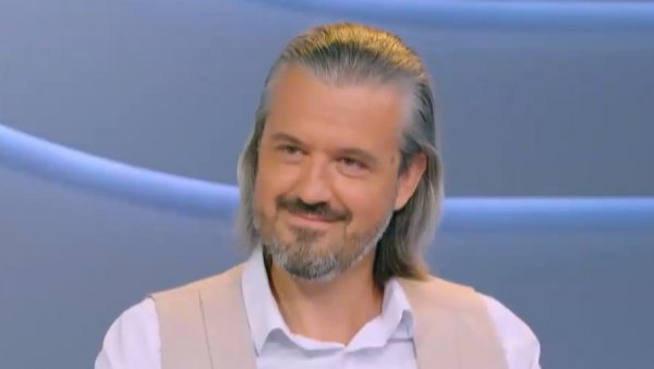 ЋИРИЛИЦА ИНТЕРНЕТУ ДРАЖА ОД ЛАТИНИЦЕ : Инжењер електротехнике створио први српски претраживач посвећен очувању нашег писма