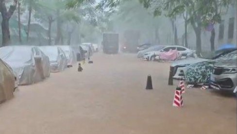 VANREDNO STANJE ZBOG NEVREMENA: Evakuacija desetina hiljada ljudi u toku, nastao nezapamćen kolaps (VIDEO)