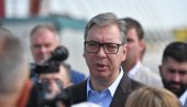 ВУЧИЋ О ДИВЉАЊУ БЛОКАДЕРА У НОВОМ САДУ И ВАЉЕВУ: Мало су запалили зграду и умало да убију људе, али то нема везе - победићемо аргументима