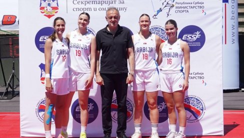 MINISTAR GAJIĆ PODELIO MEDALJE NAJBOLJIMA: Srbiji dva odličja na Evropskom prvenstvu u basketu 3x3