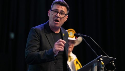 BERNAM POSLAO PORUKU TRAMPU: Prvi razgovor novog britanskog premijera otkrio šta je Londonu prioritet