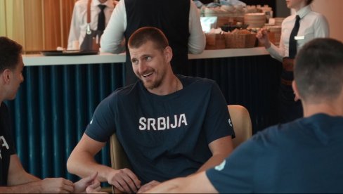 OKUPILI SE KOŠARKAŠI SRBIJE: Nikola Jokić nasmejan stigao u reprezentaciju! (FOTO)