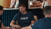 ОКУПИЛИ СЕ КОШАРКАШИ СРБИЈЕ: Никола Јокић насмејан стигао у репрезентацију!